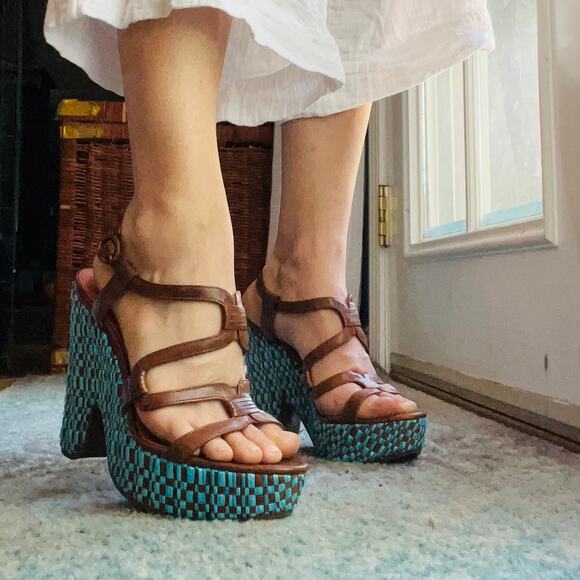 Via Spiga Brown and Blue Platform Heels - Picture 1 of 13